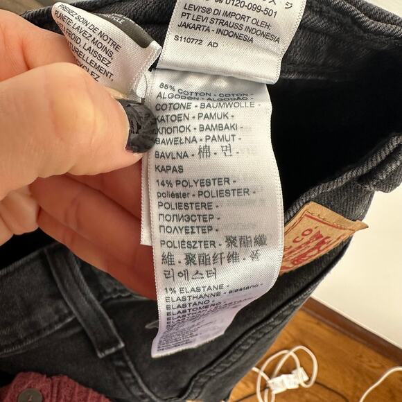 Levi's Faded Black Ribcage Straight Ankle Jeans - Picture 8 of 9